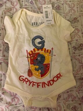 BoxLunch Baby Gryffindor Cream One-Piece Bodysuit